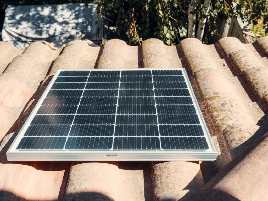 solar microinverters vs string inverters: pros and - Microinverters vs String Inverters: Complete Guide