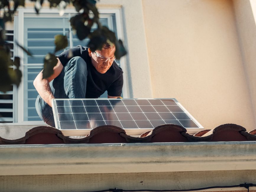 Solar Installation Roof Warranty: 5 Essential Facts for 2026