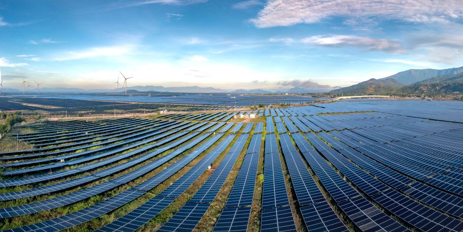 HOA Restrictions Solar Panels: Know Your Legal Rights in 2026