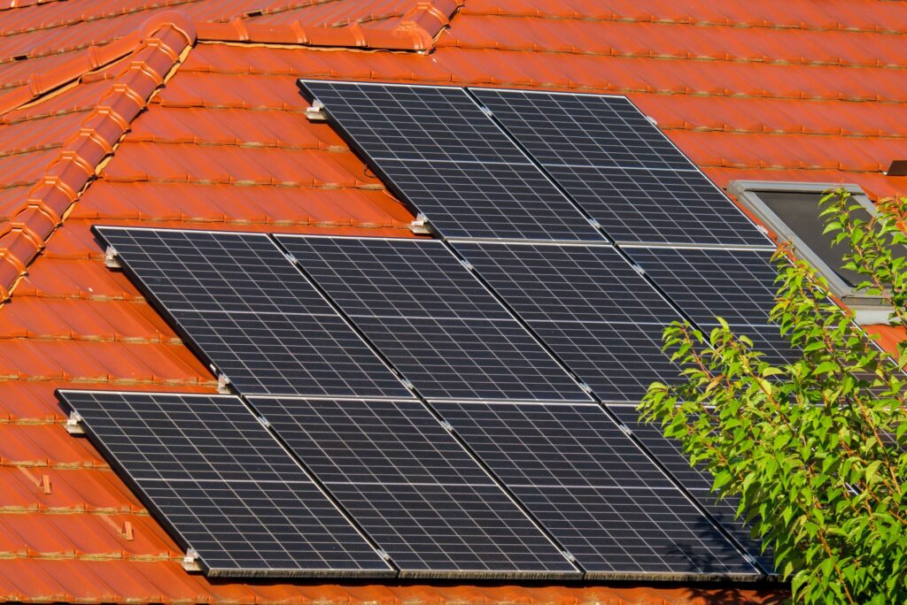 How Much Do Solar Panels Cost in 2024? Complete Pricing Guide